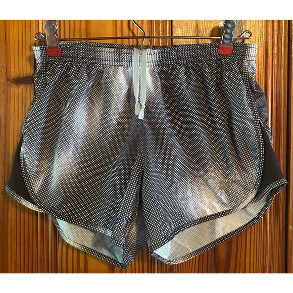 Women’s gray/black Nike running shorts w/ built in underwear XS - Picture 1 of 3